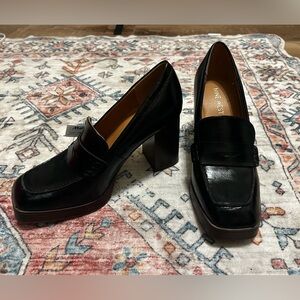 Nine West Black Women's Loafer Heels size 7.5